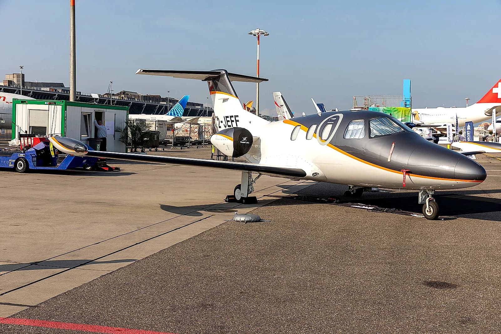 Eclipse 550 exterior