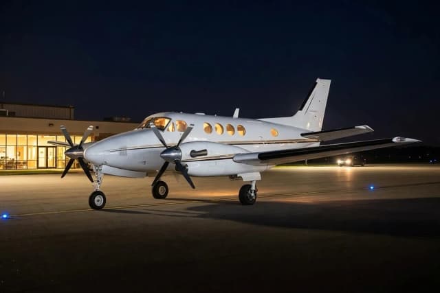 Beechcraft King Air C90 exterior