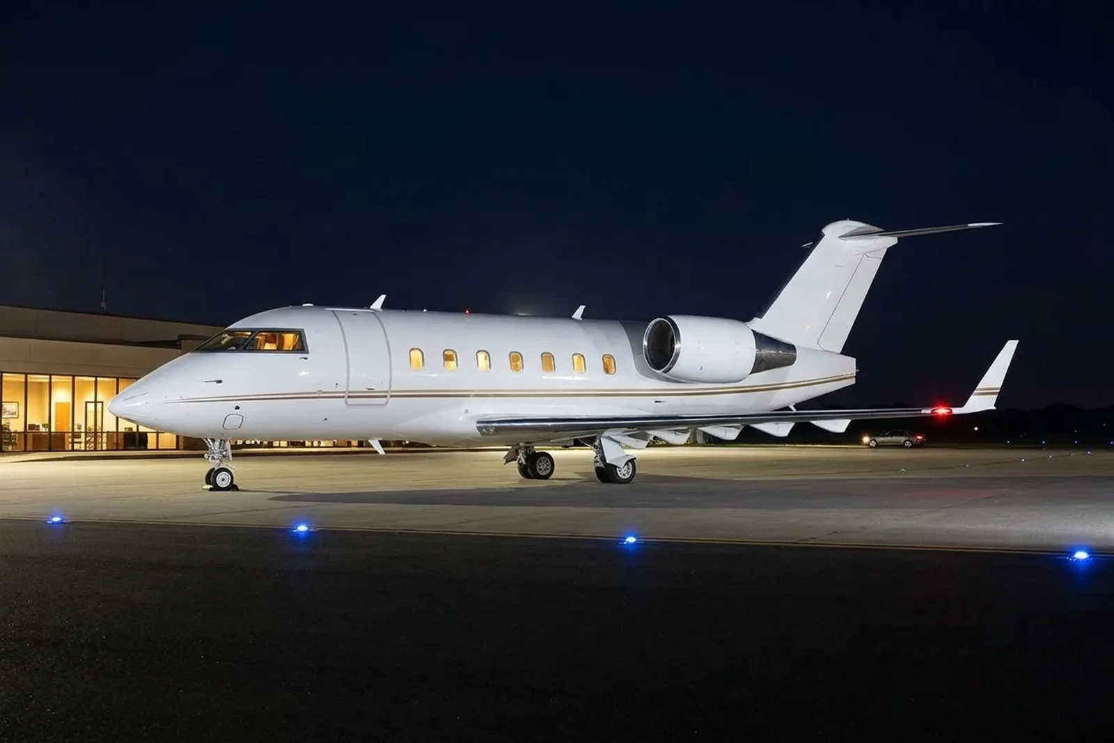 Bombardier Challenger 601 exterior