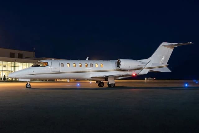 Bombardier Learjet 45: model photo