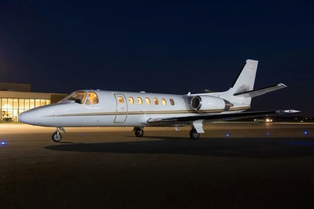 Cessna Citation Ultra: model photo