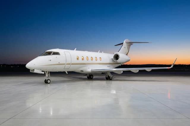 Bombardier Challenger 350: model photo