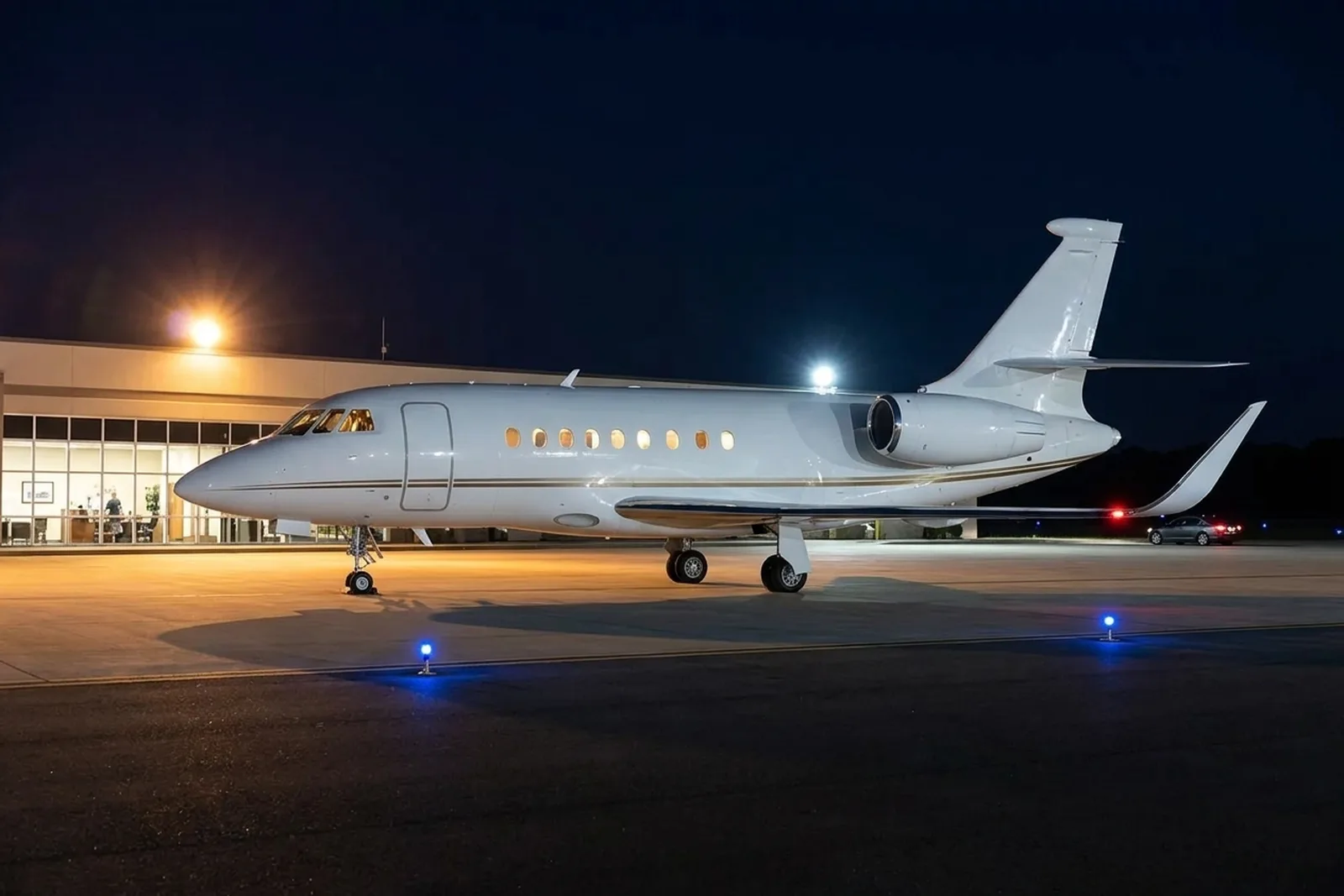 Dassault Falcon 2000S exterior