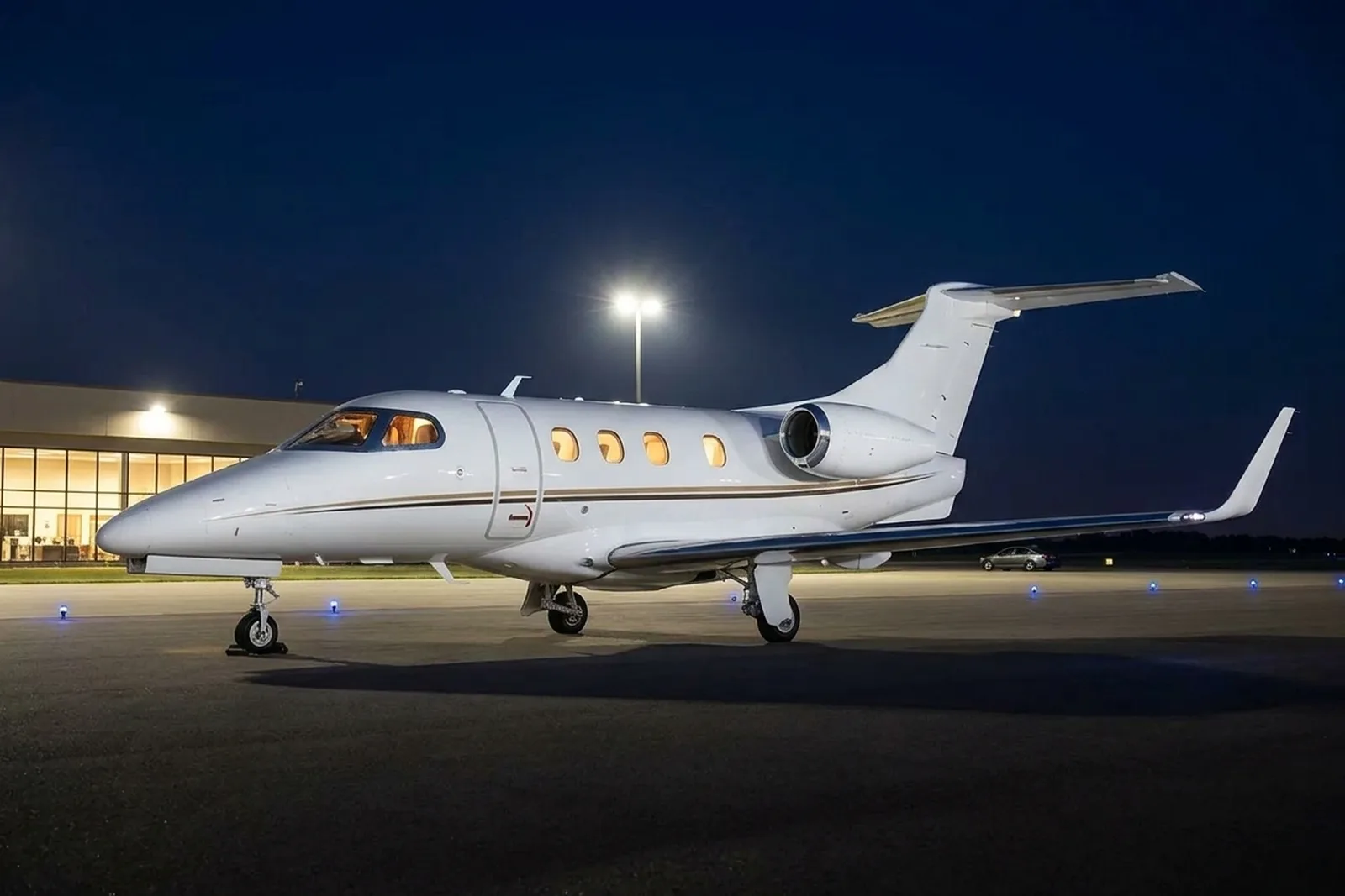 Embraer Phenom 100 private jet