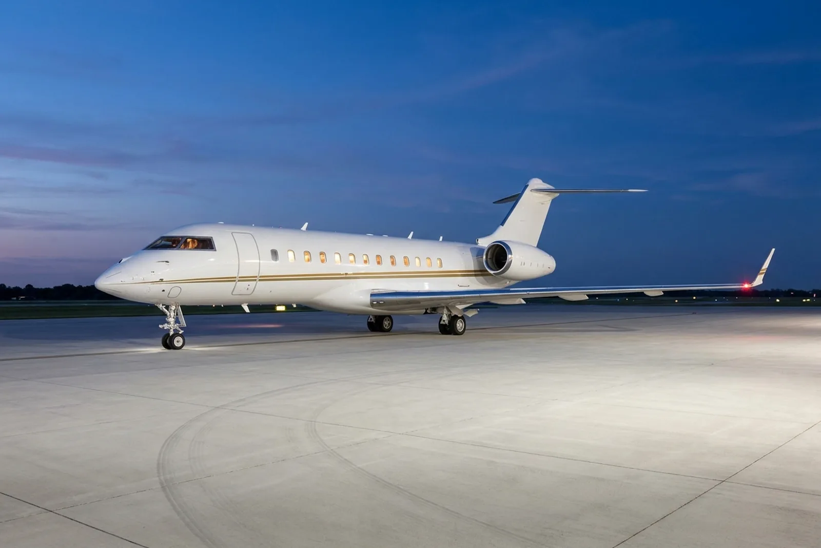 Bombardier Global 5000 exterior