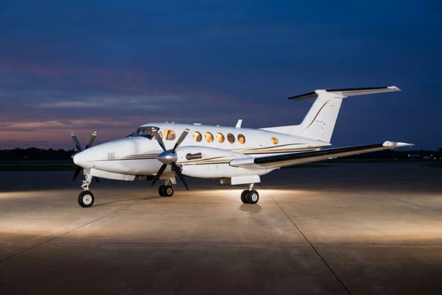 Beechcraft King Air B200: model photo