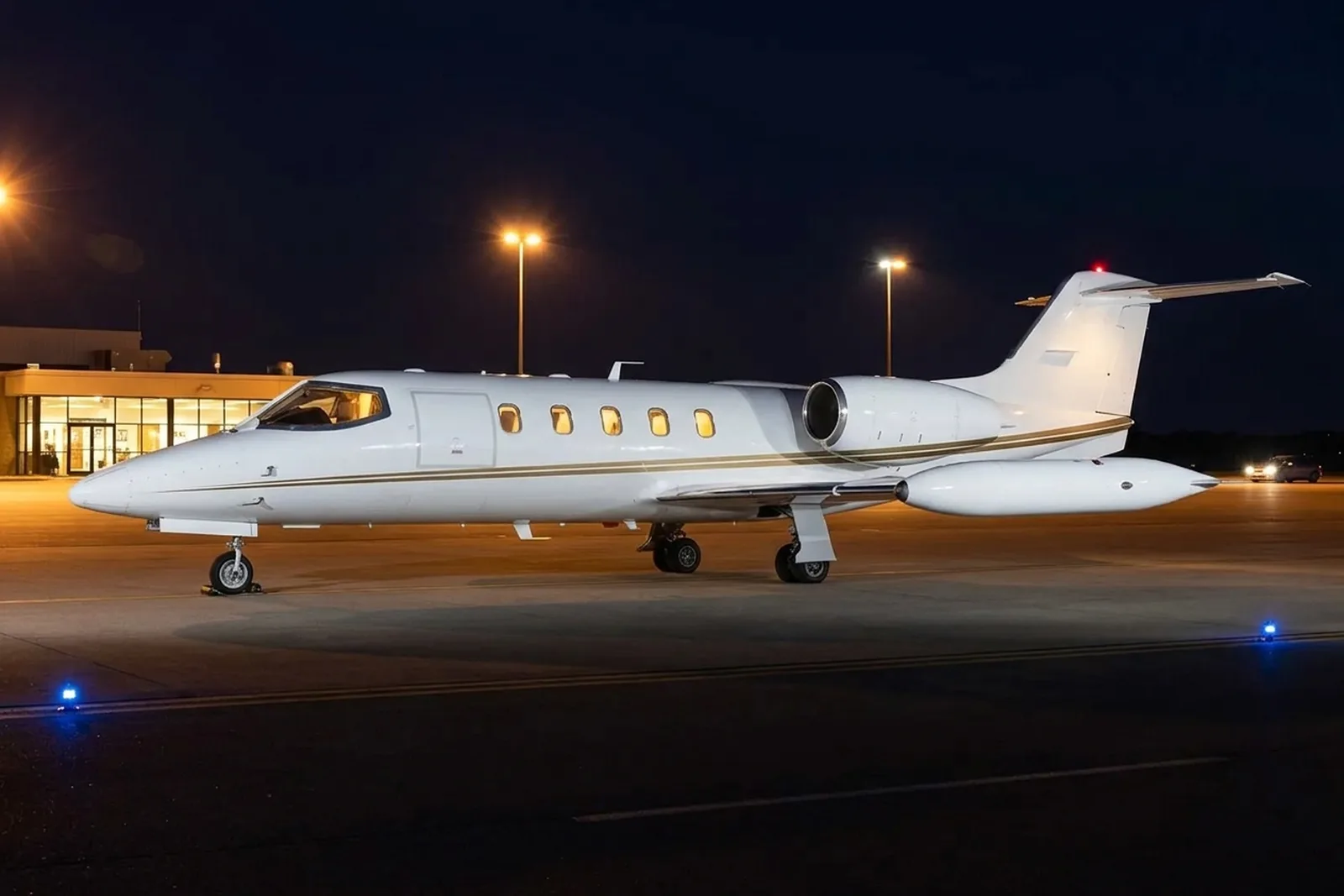 Learjet 35A exterior