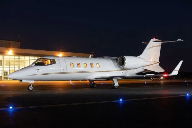 Learjet 60: model photo