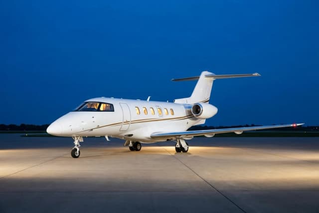 Pilatus PC-24: model photo